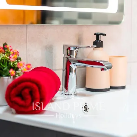 Oceanfront With Stunning Views Lbr650 דירה סן מיגל דה אבונה