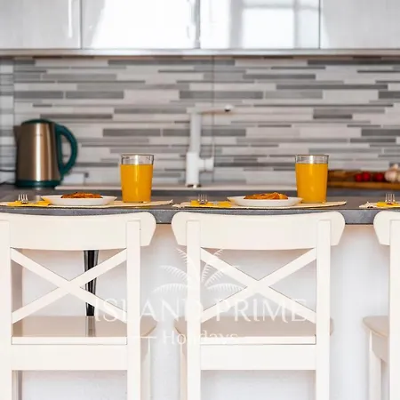 Oceanfront With Stunning Views Lbr650 סן מיגל דה אבונה