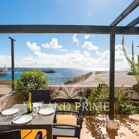 Oceanfront With Stunning Views Lbr650 דירה *